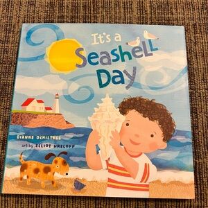 Children’s book “It’s a Seashell Day” by Dianne Ochiltree